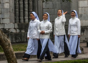 Young religious sisters with a joyful, living faith.